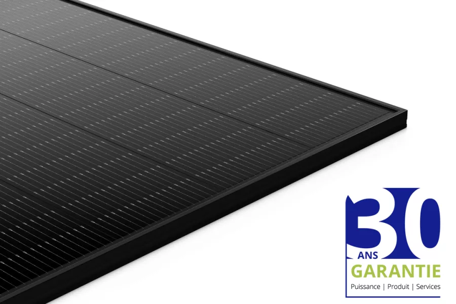 Performance 7 BLK close up FR.jpg