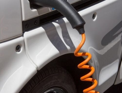 La voiture électrique et le solaire : une alliance durable et économique